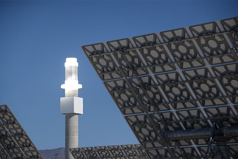 peek inside nevada solar plant 247 power molten salt the produces more than 500 000 megawatt hours of electricity per year  t