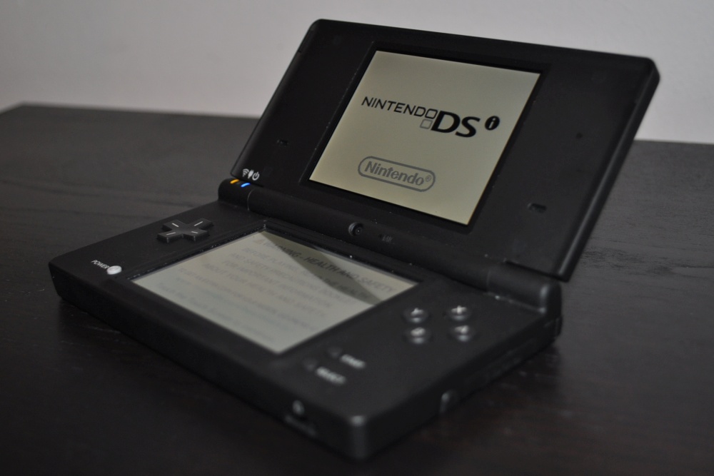 nintendo closes dsi shop in 2017 dsishutdown header