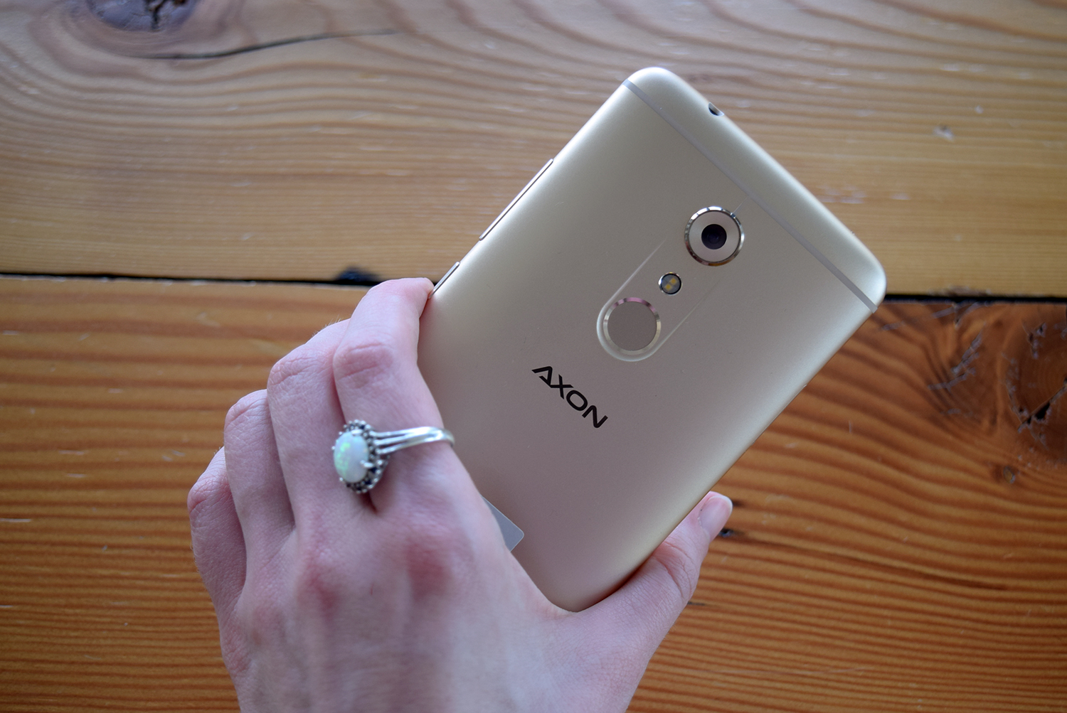 ZTE Axon 7 Hands On