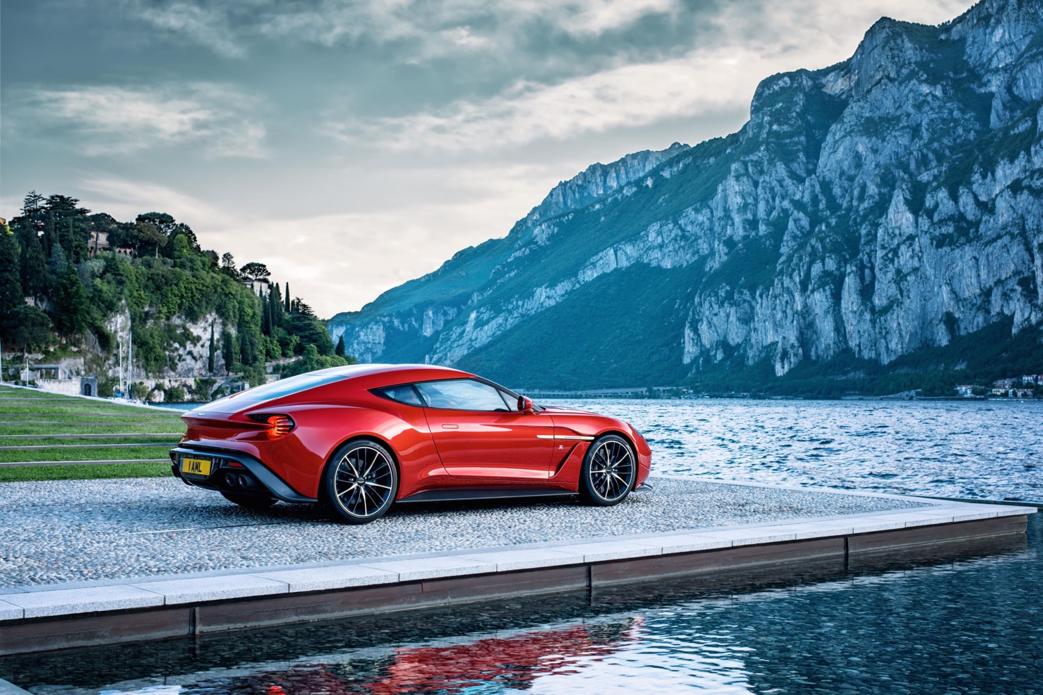 Aston Martin Vanquish Zagato