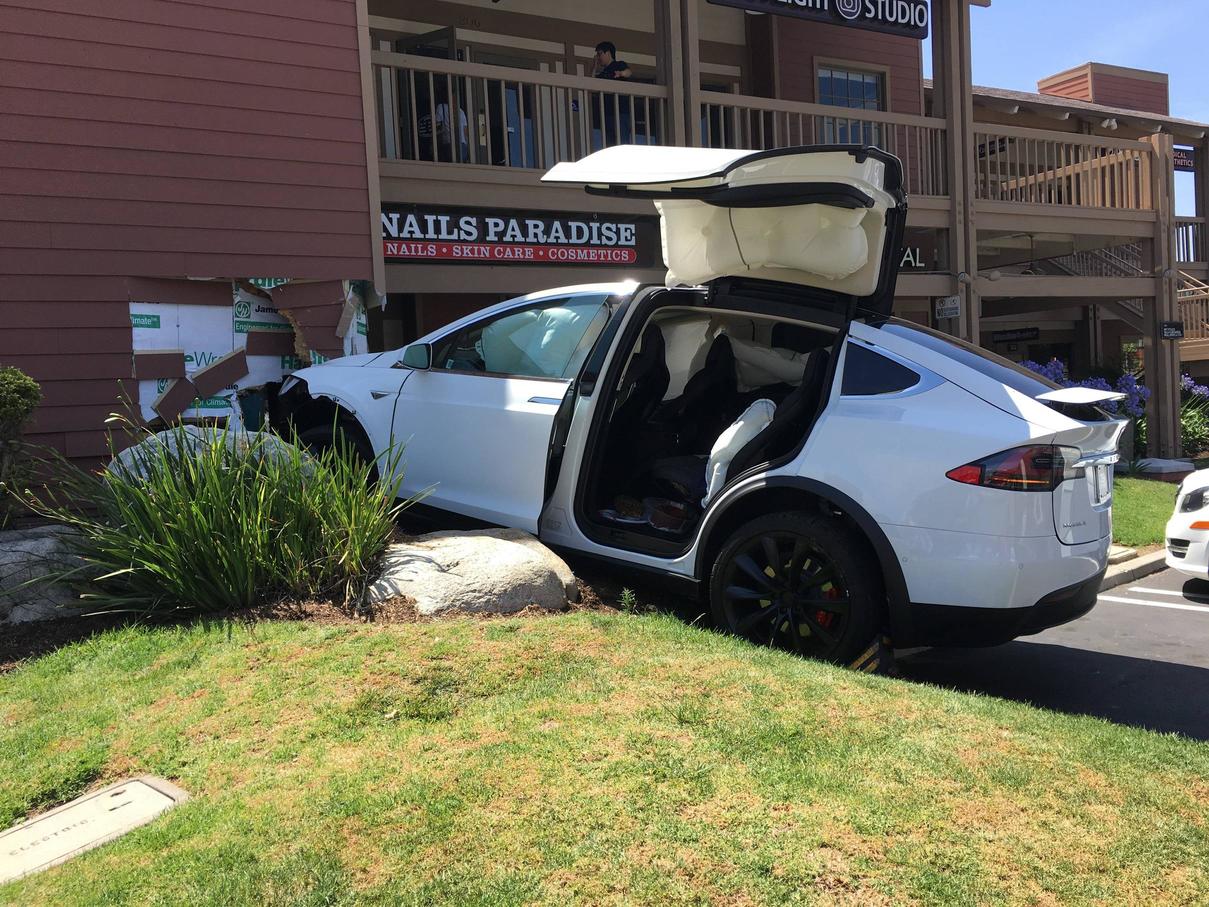 Tesla Model X