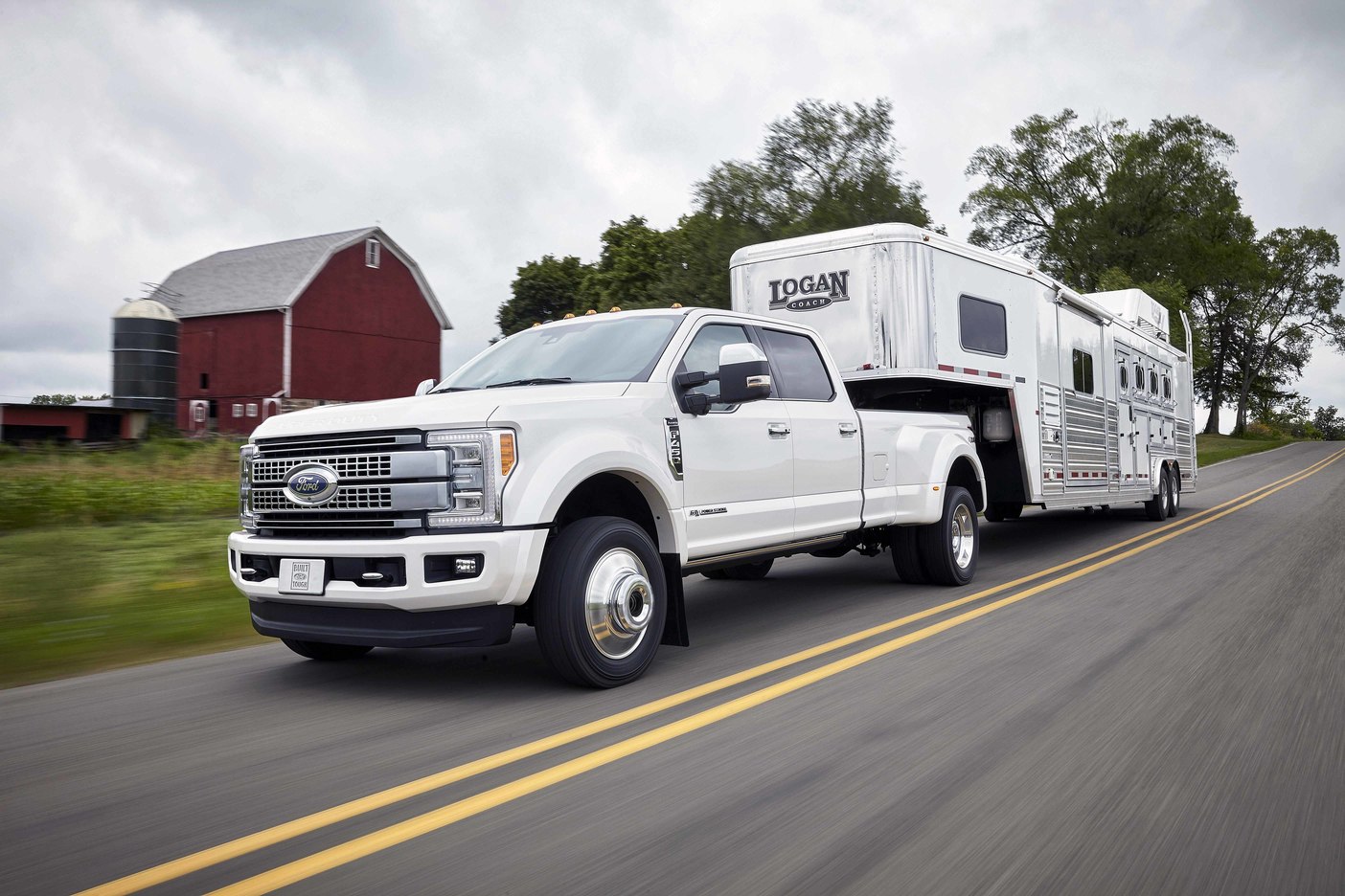 2017 Ford F-450 Super Duty Platinum Crew Cab 4x4