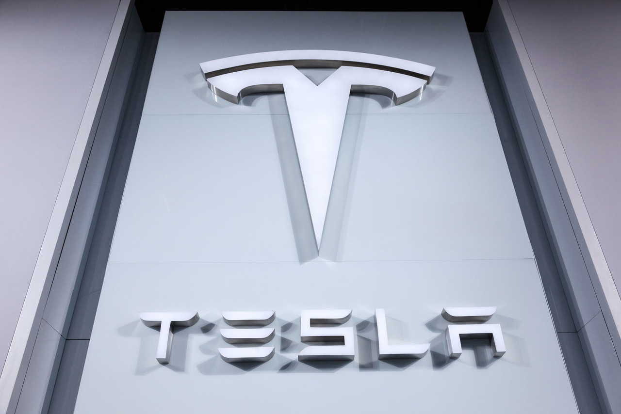 Tesla logo