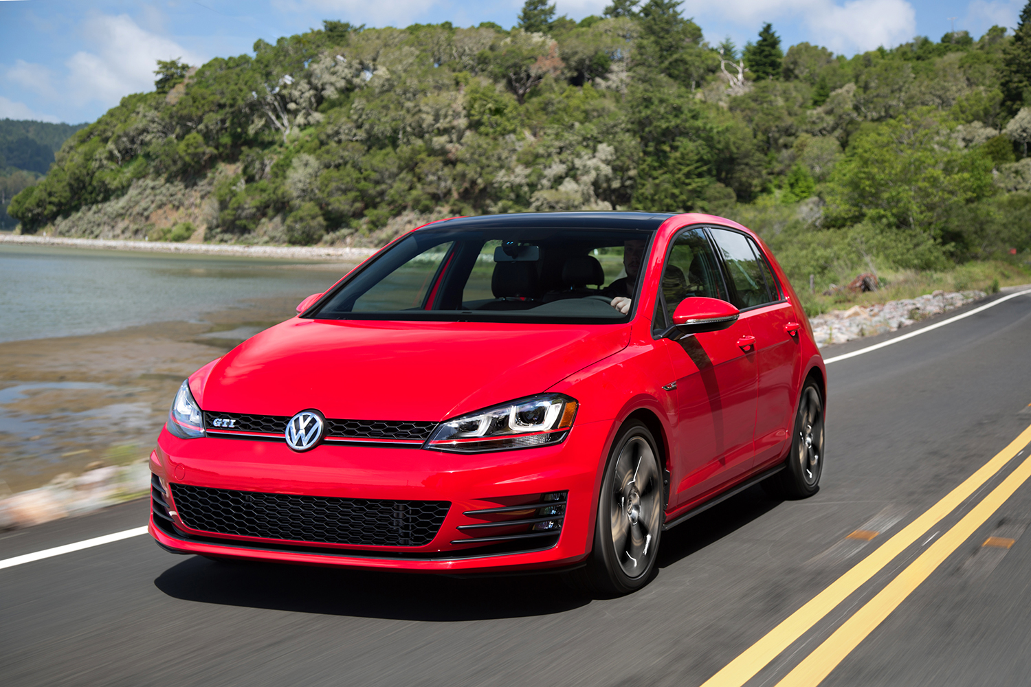 volkswagen recalls 281000 cars for fuel leaks 2016 golf gti 4034