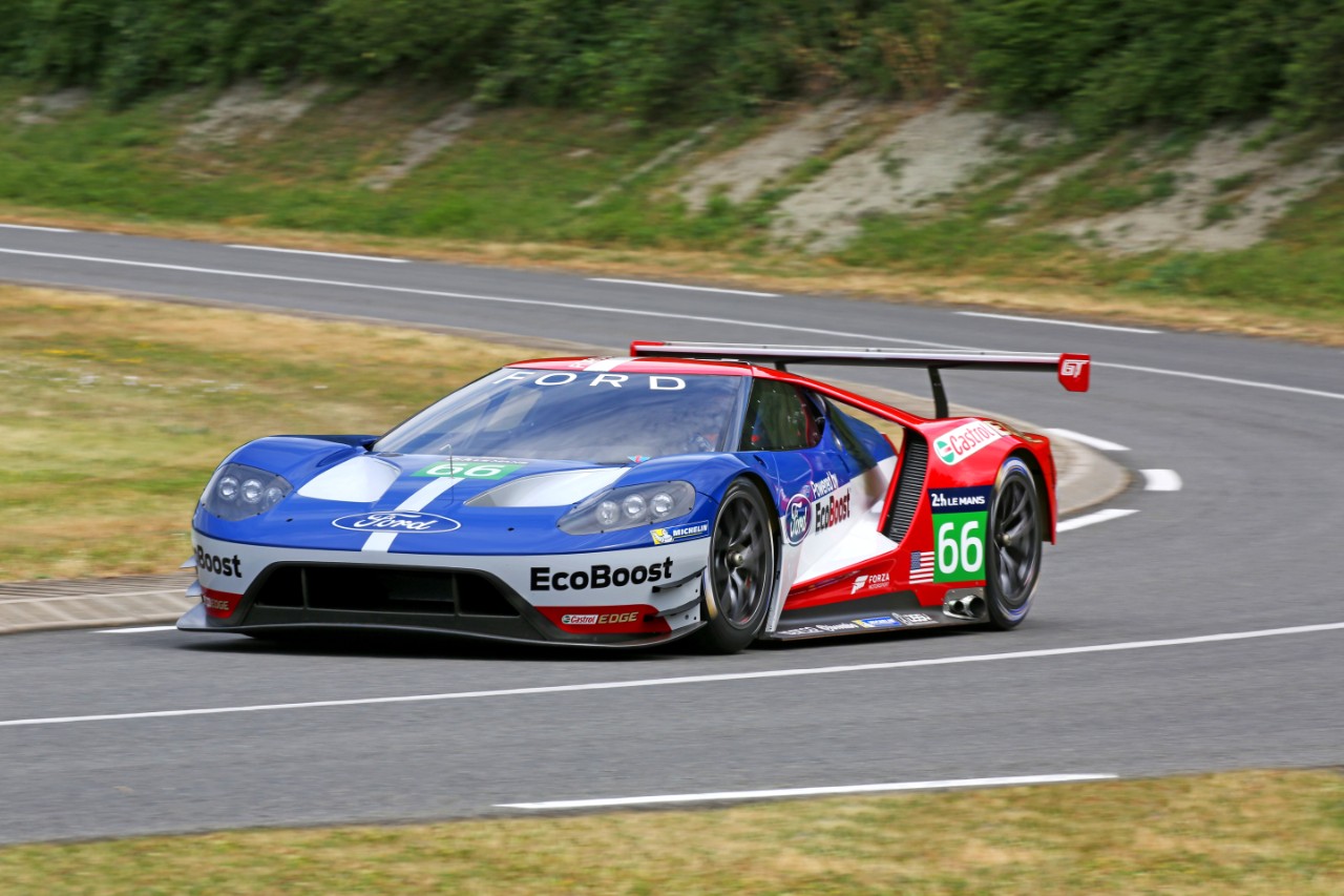 Ford GT