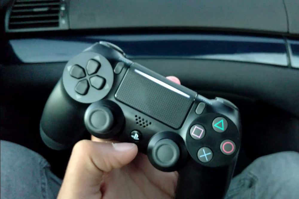 dual shock 4 playstation slim