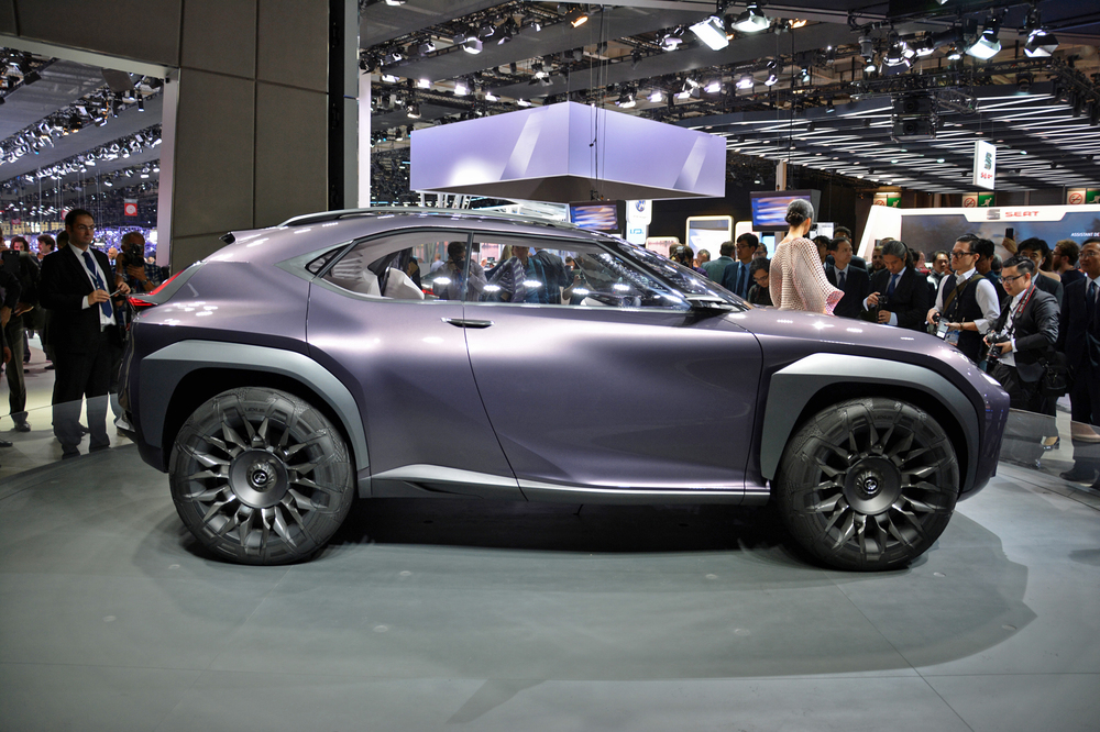 Lexus UX concept