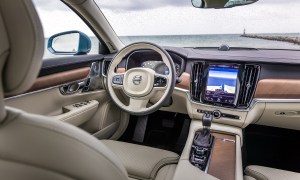 2017 Volvo S90 T6