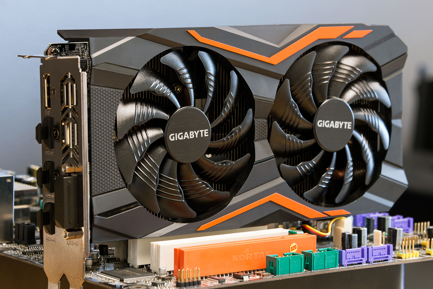 GIGABYTE GTX 1050 TI G1 GAMING 4G