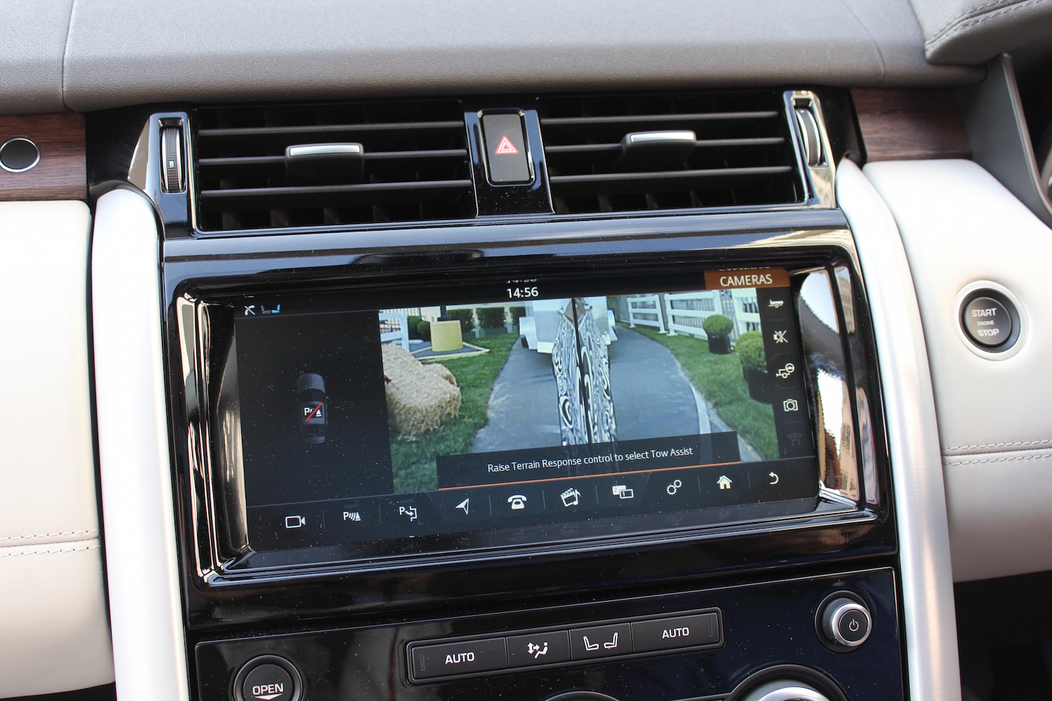 Land Rover Discovery Tow Assist