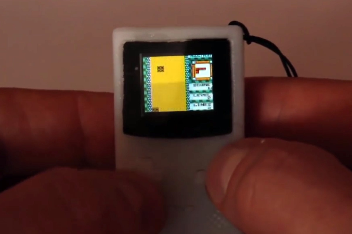 smallest game boy emulator microboy01