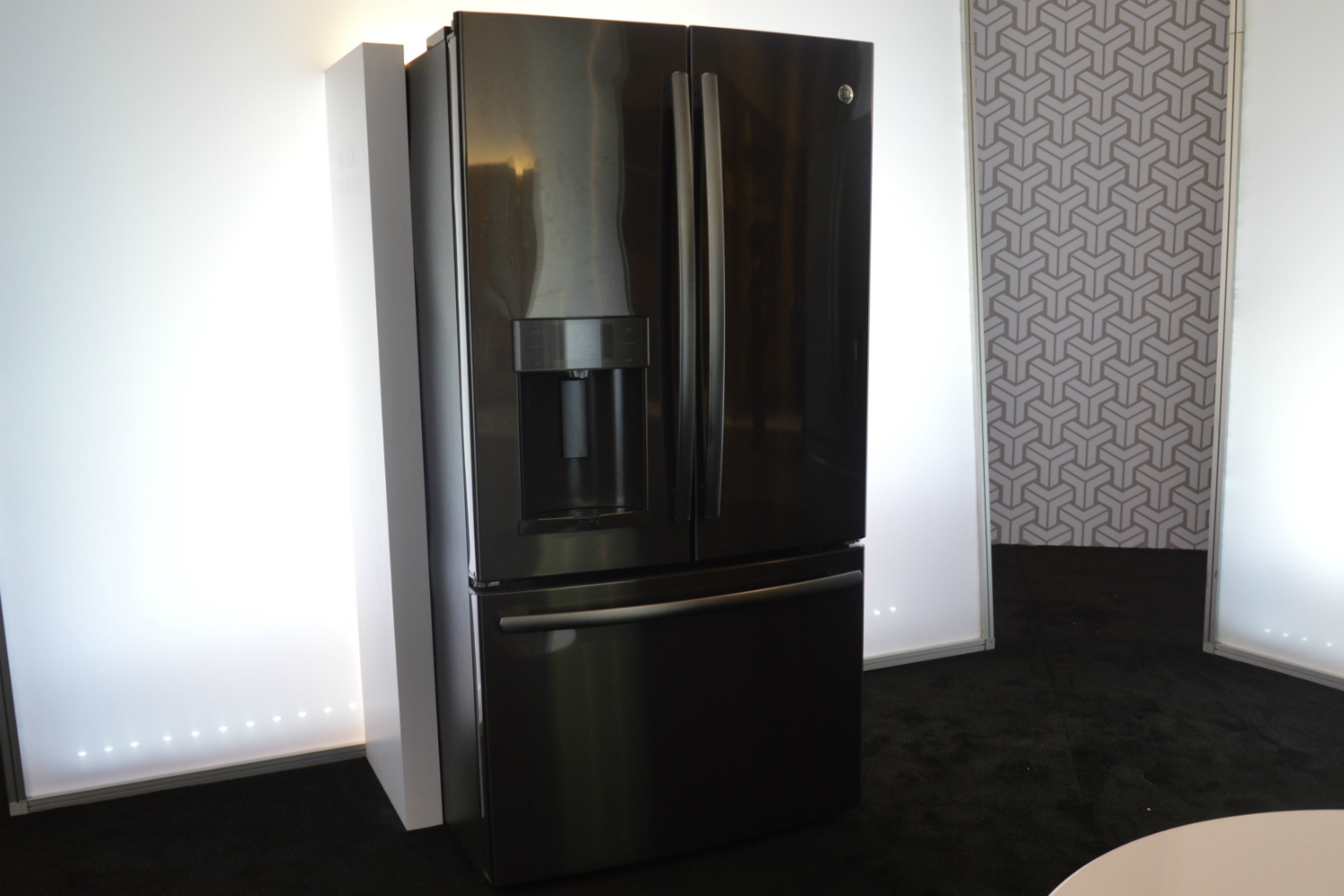 appliance trends kbis 2017 ge stainless steel black fridge