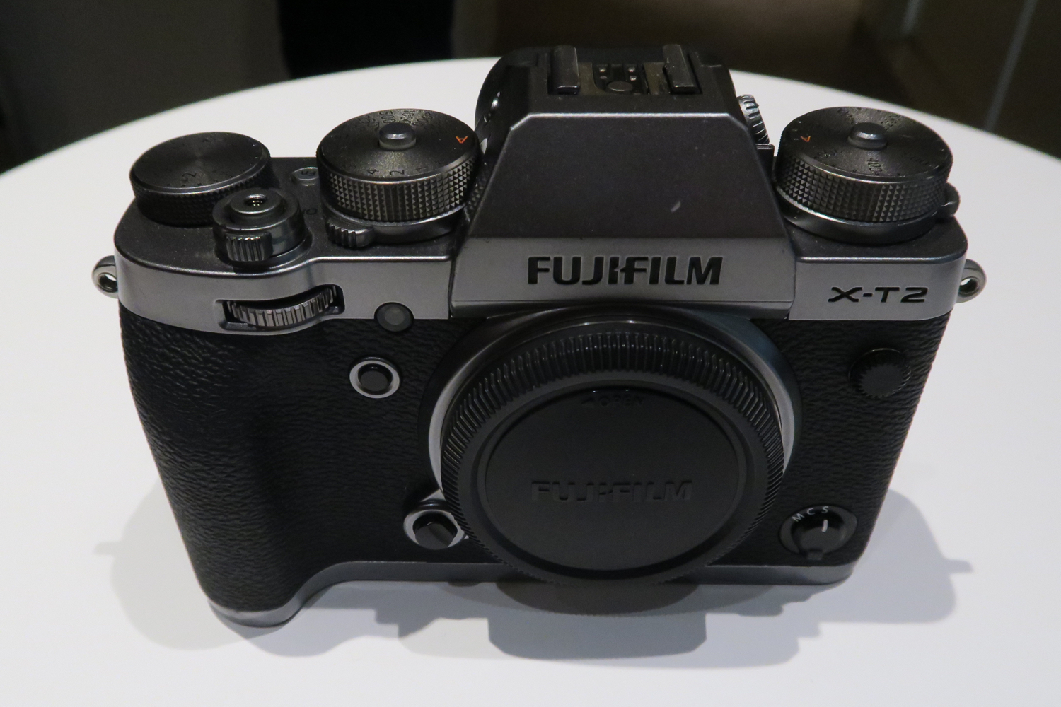 fujifilm waterproof ces 2017 xt2 graphite silver 1