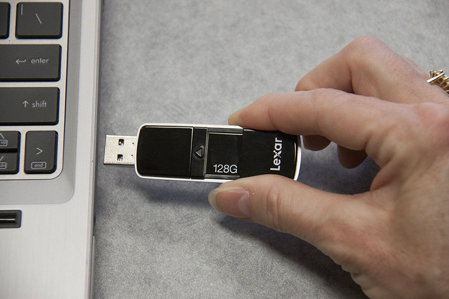 lexar jumpdrive p20 120gb flash drive deal use photo