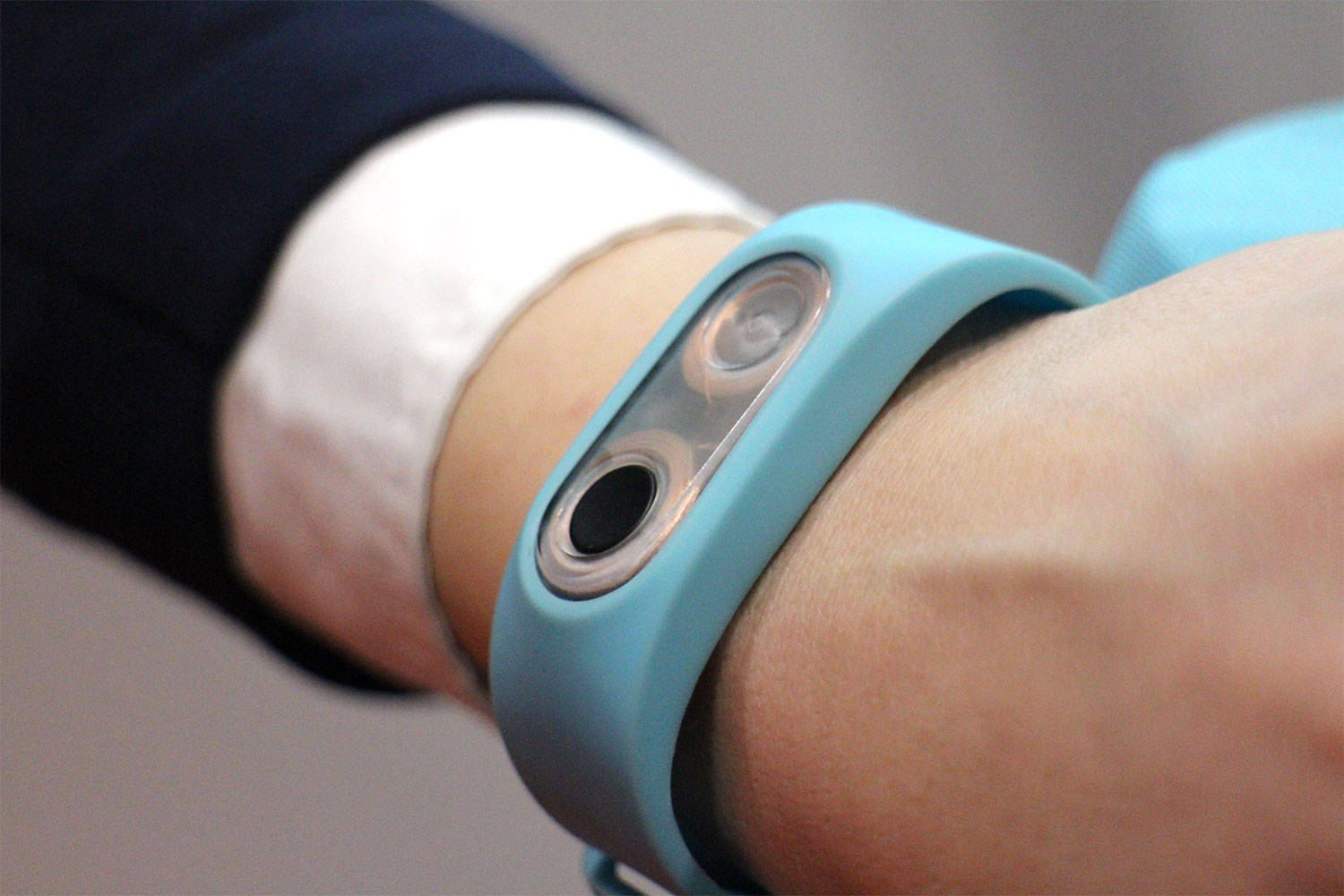 5 gadgets london wearable technology show news hideez 2 3