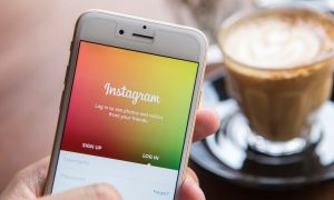 how to post GIFs on Instagram