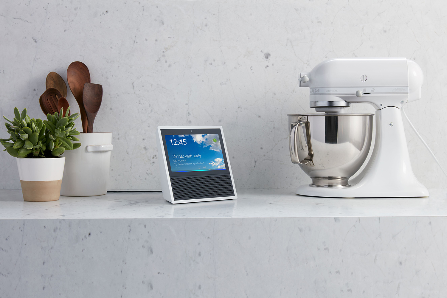 alexa gets icloud calendar support amazon echo show  white kitchen counter