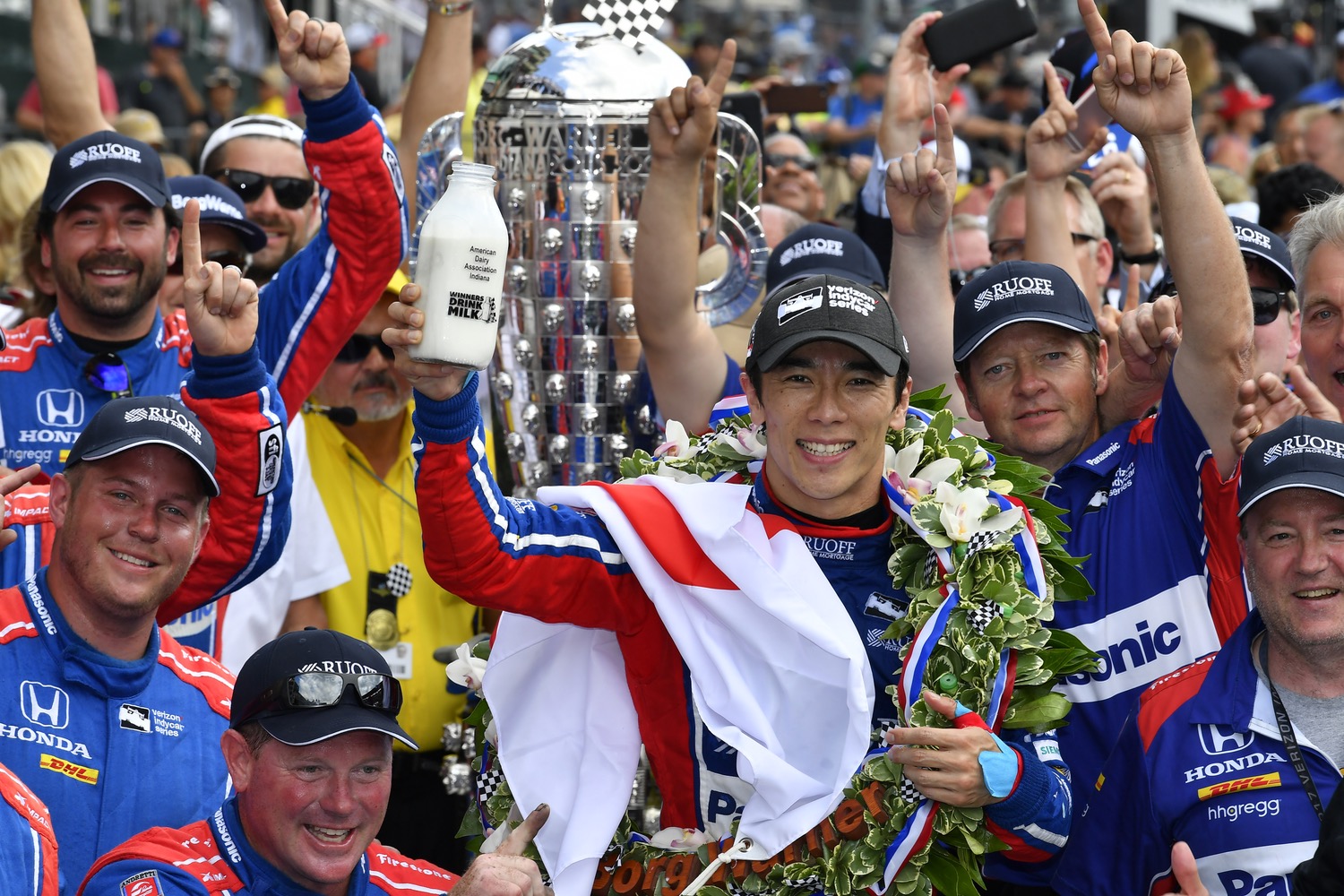 Takuma Sato wins the 2017 Indy 500