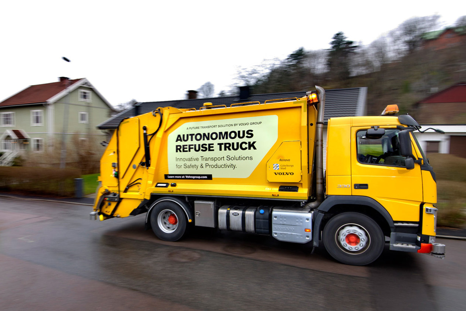 volvo self driving garbage truck volvo1