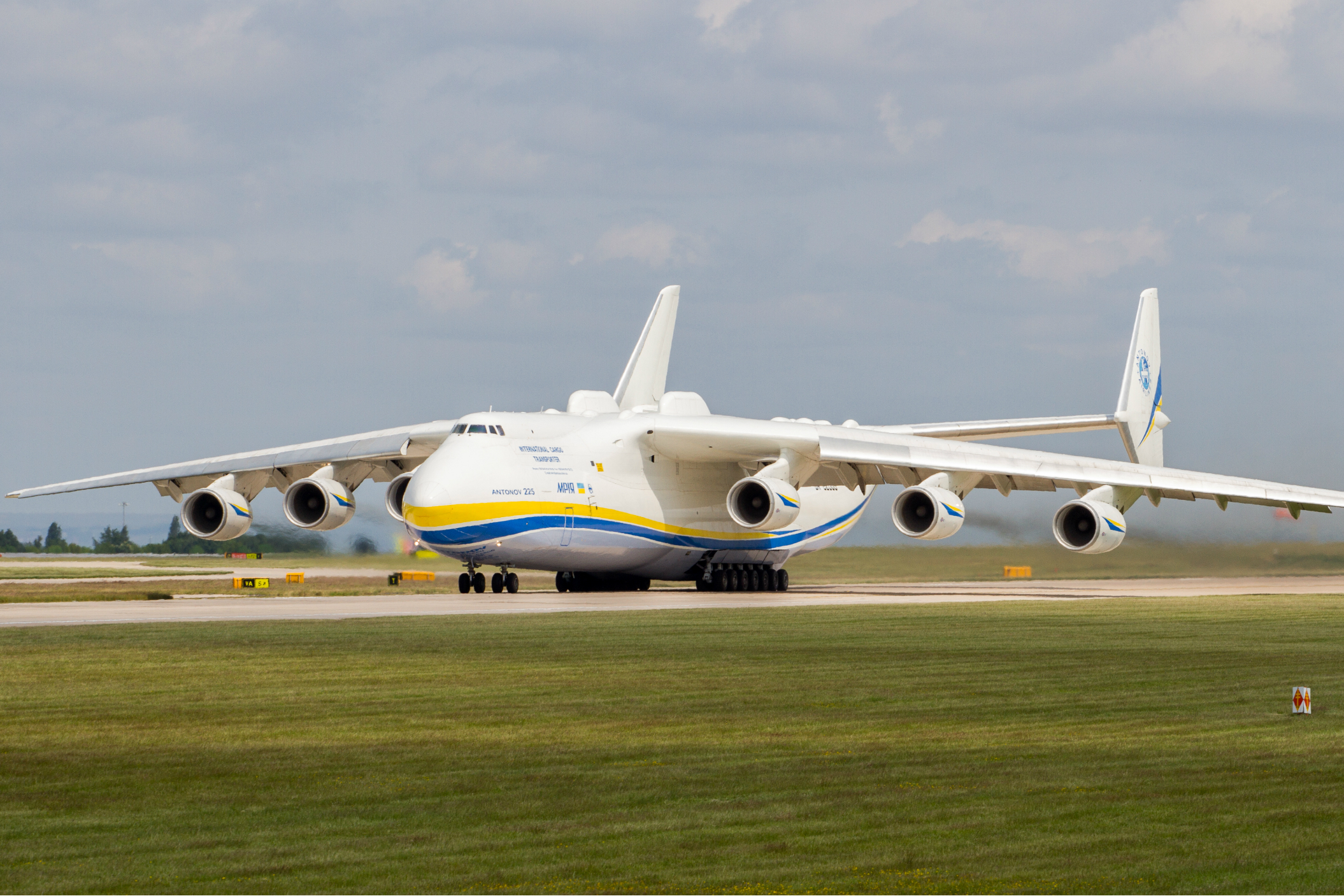 stratolaunch dwarves other aircraft antonov