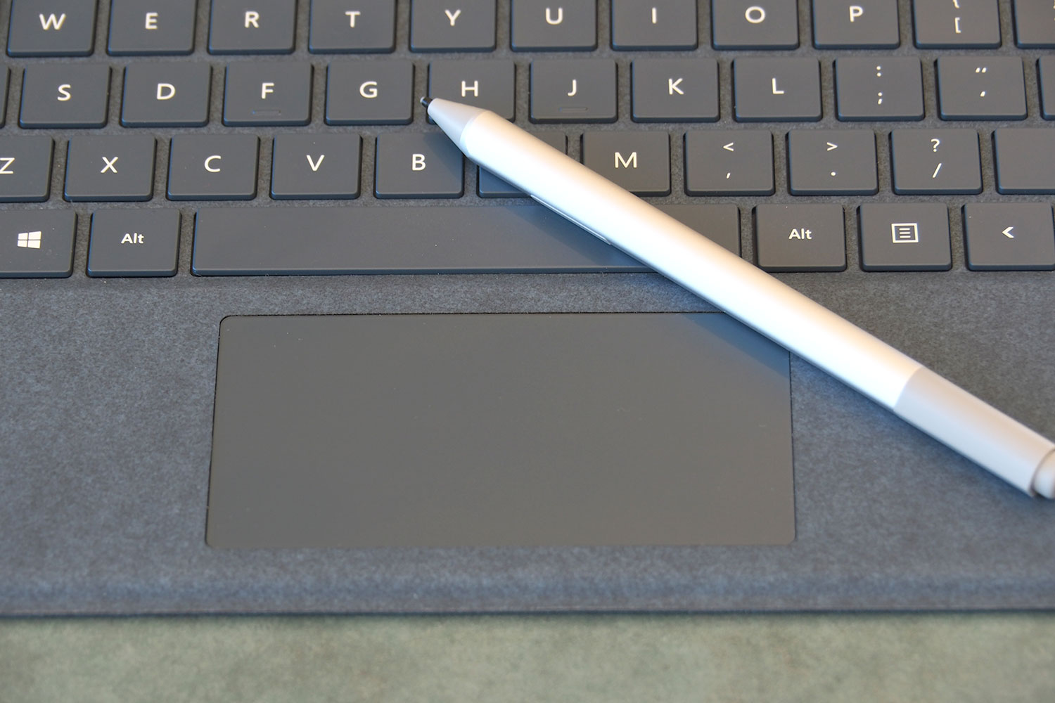 Microsoft Surface Pro (2017)