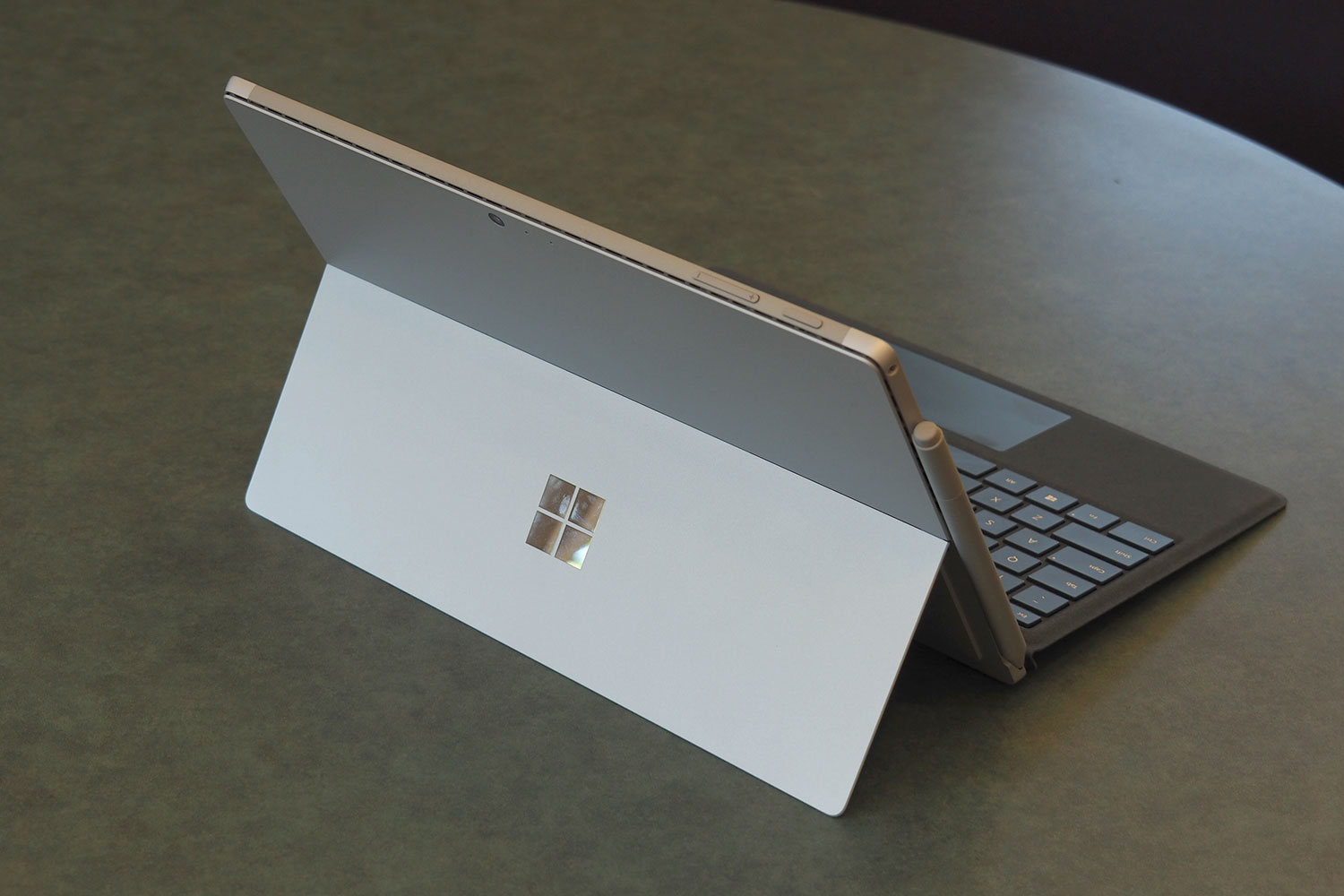 Microsoft Surface Pro (2017)