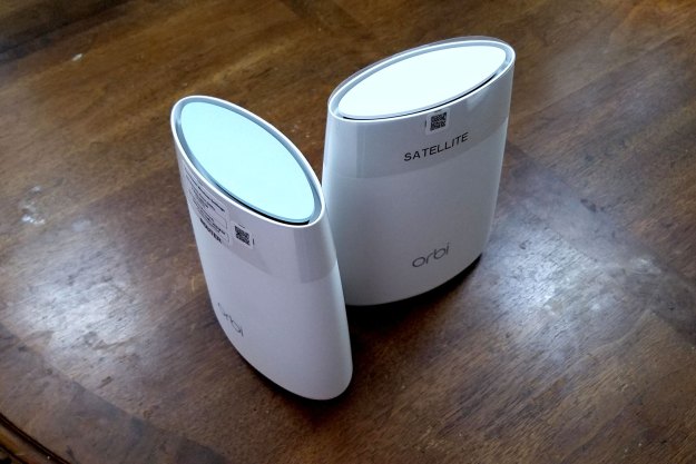 Netgear Orbi AC2200 tops