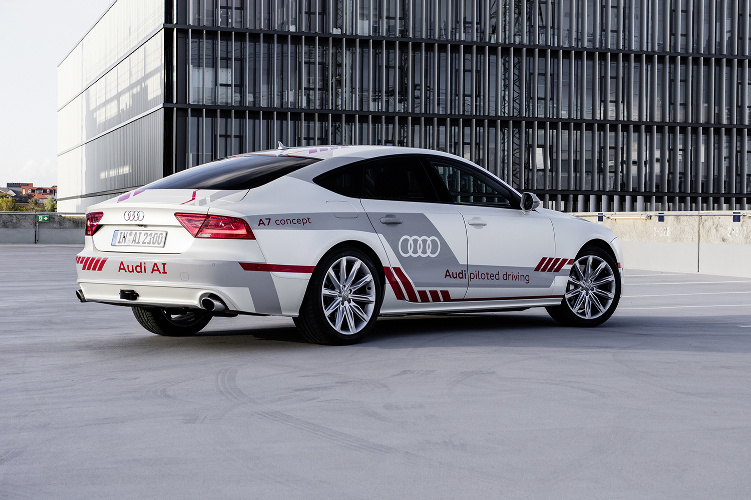 audi beyond initiative a7 piloted driving concept