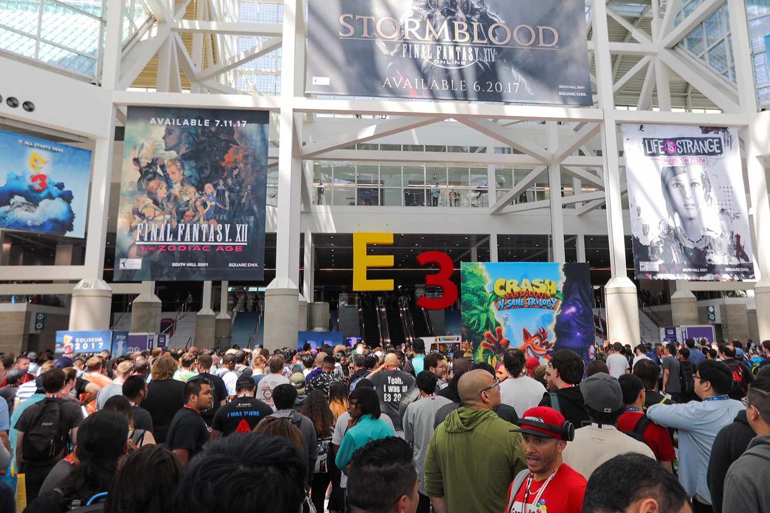 e3 logo