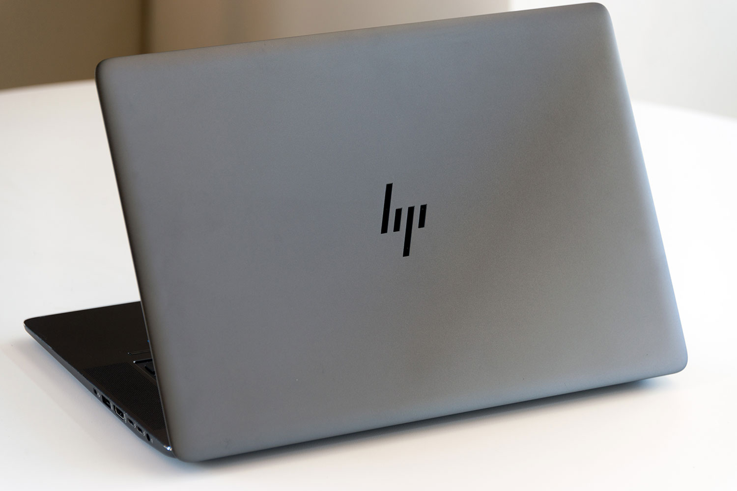 HP ZBook Studio G4 lid