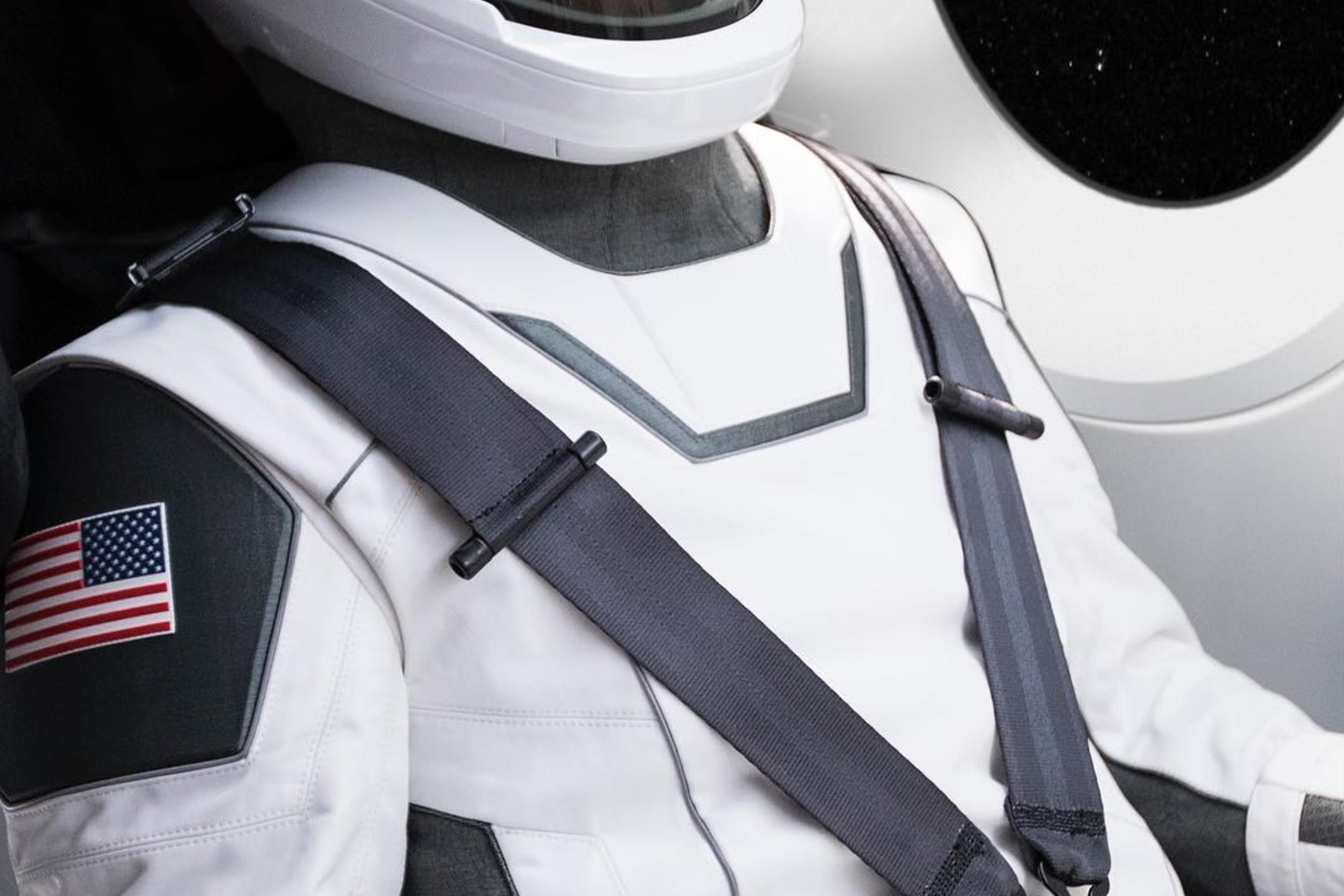 spacex spacesuit