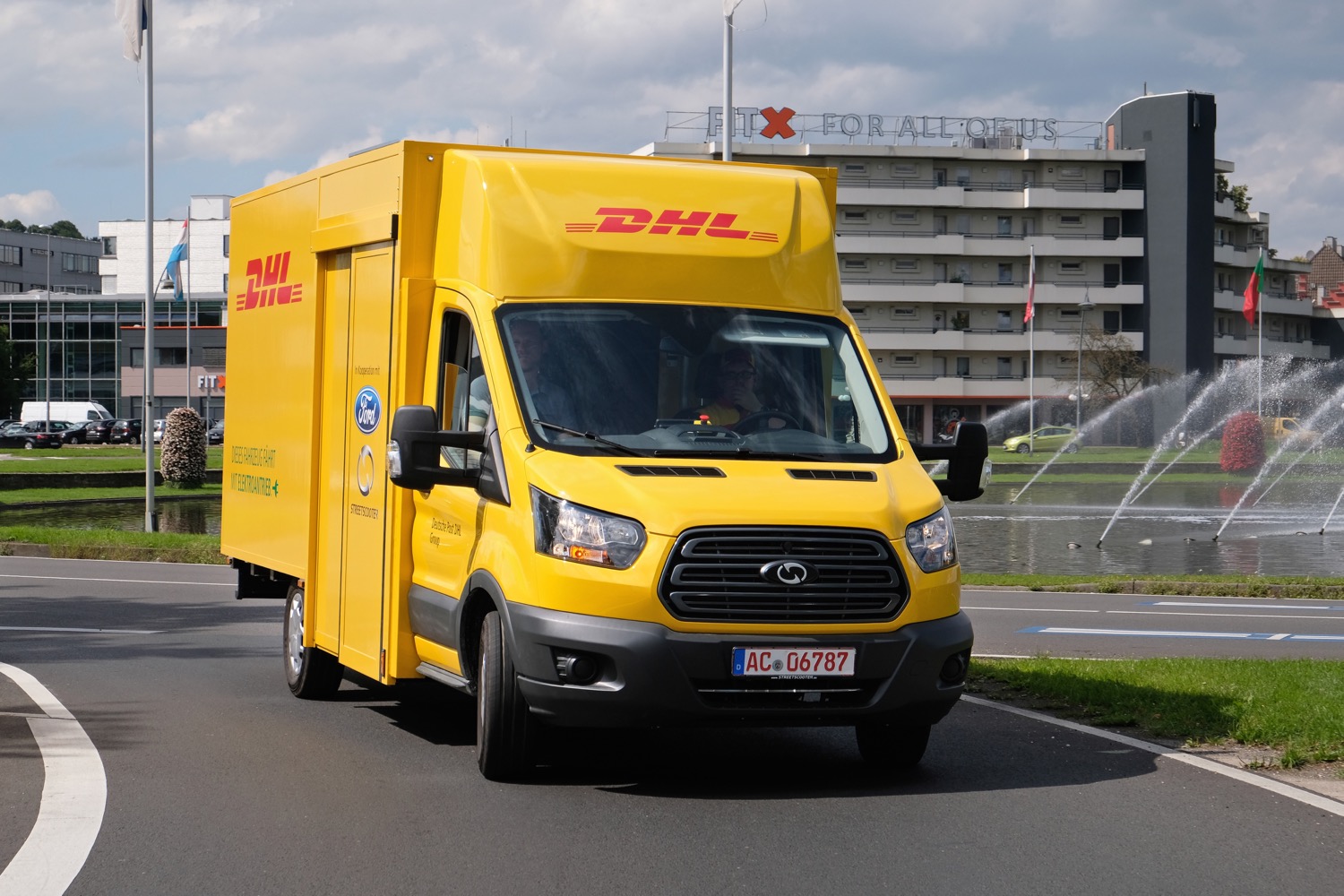 Ford Deutsche Post DHL Group electric van