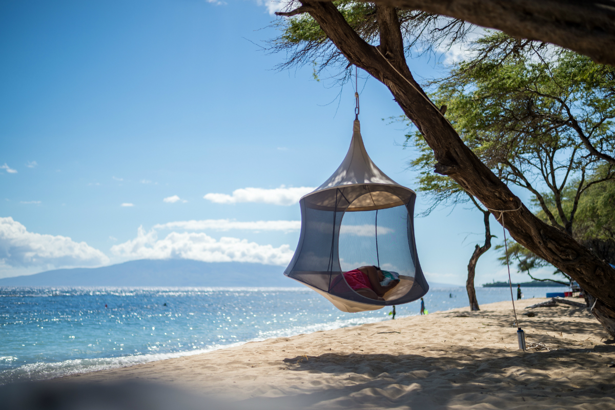 treepod lounger and cabana treepod3