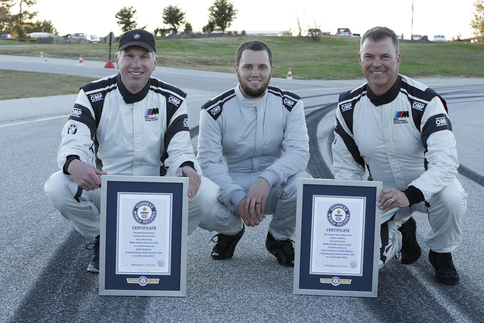 bmw sets two guinness world records drifting sideways for 2325 miles record  longest drift with 2018 m5 15