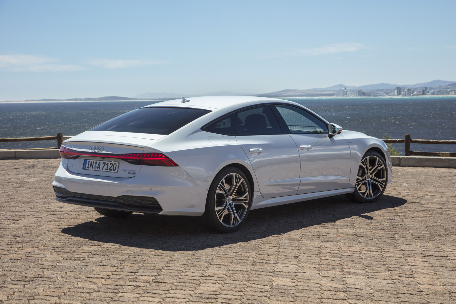 2019 Audi A7 Review