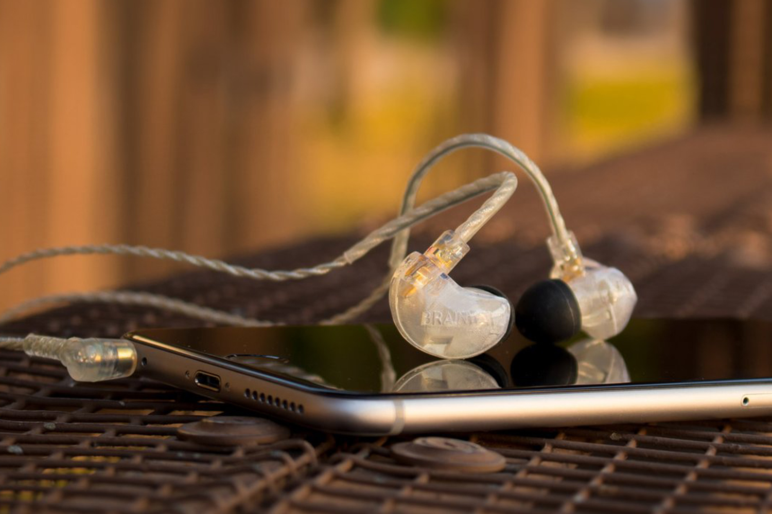 brainwavz b400 3d printed earphones header 2