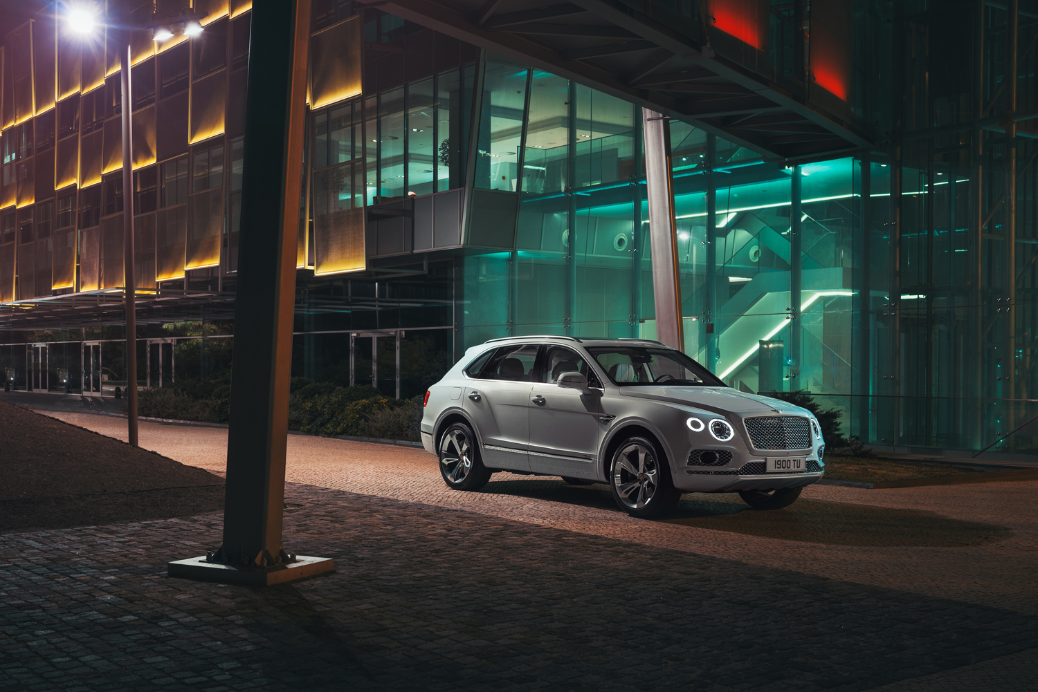 Bentley Bentayga Hybrid