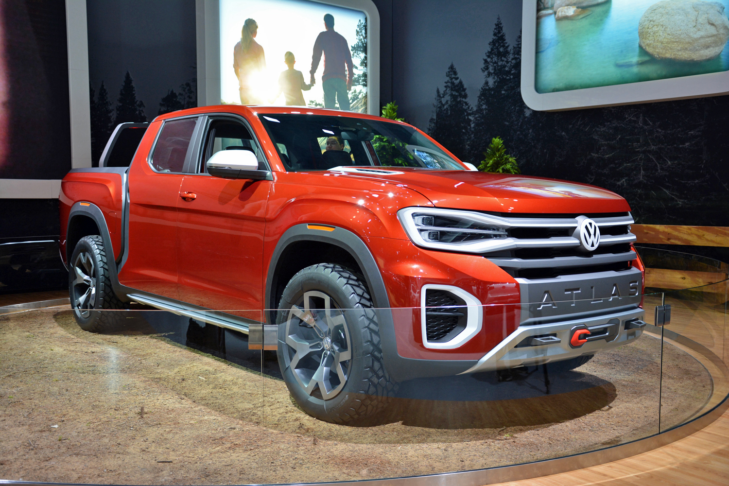 Volkswagen Atlas Tanoak concept