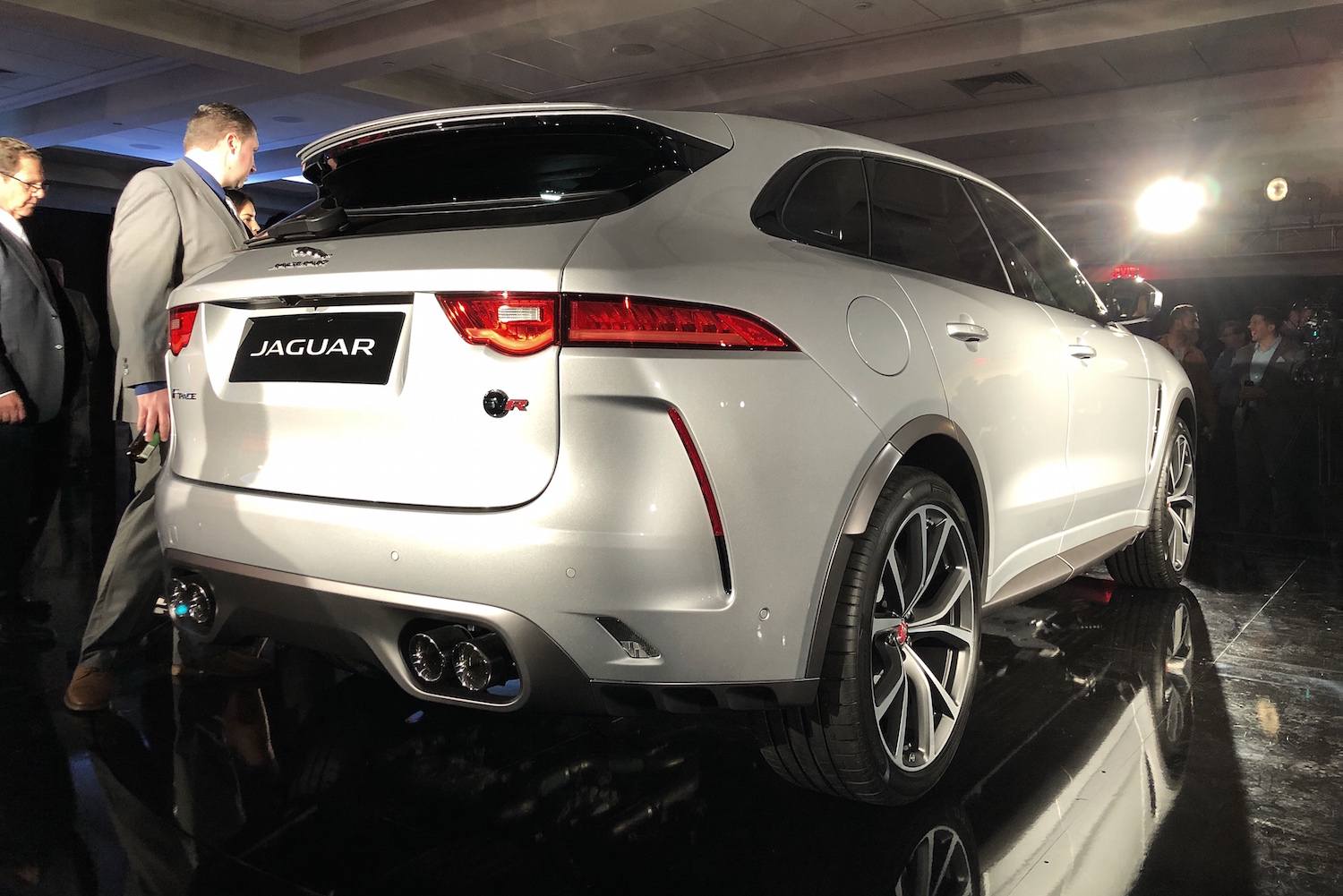 Jaguar F-Pace SVR