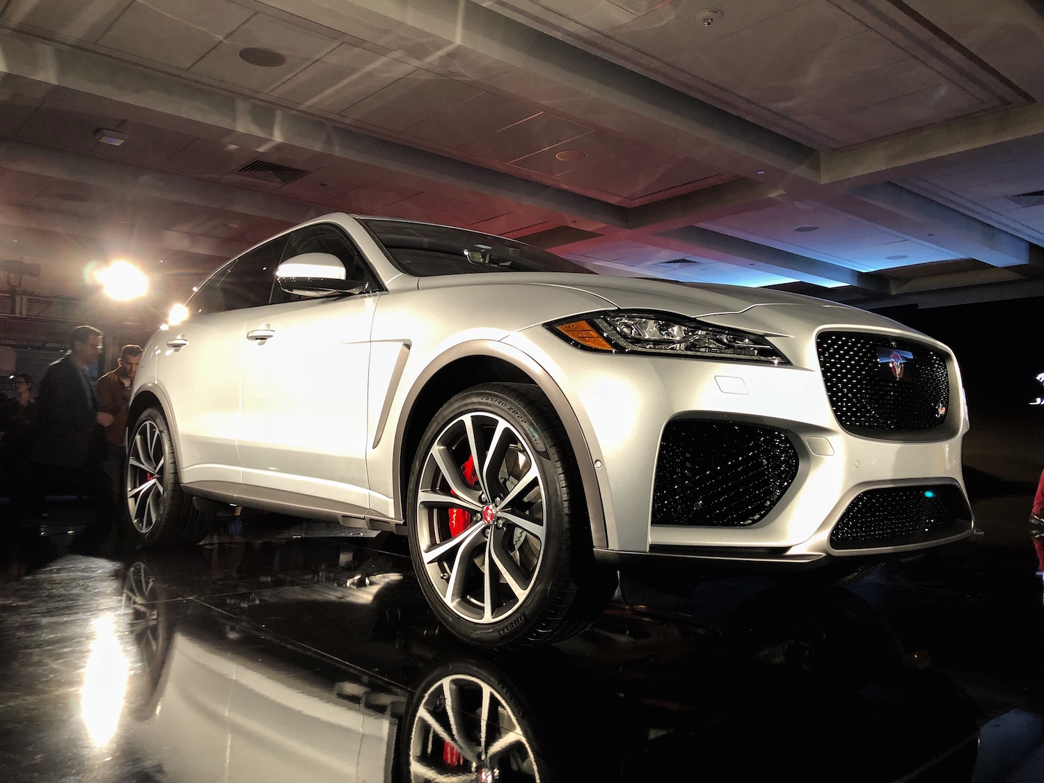 Jaguar F-Pace SVR