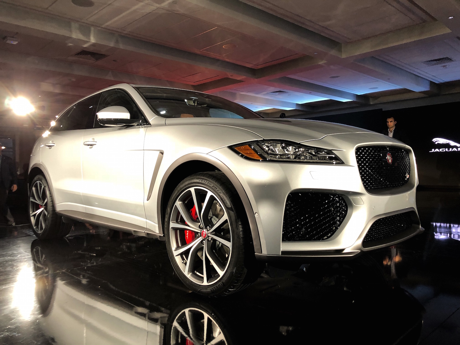 Jaguar F-Pace SVR