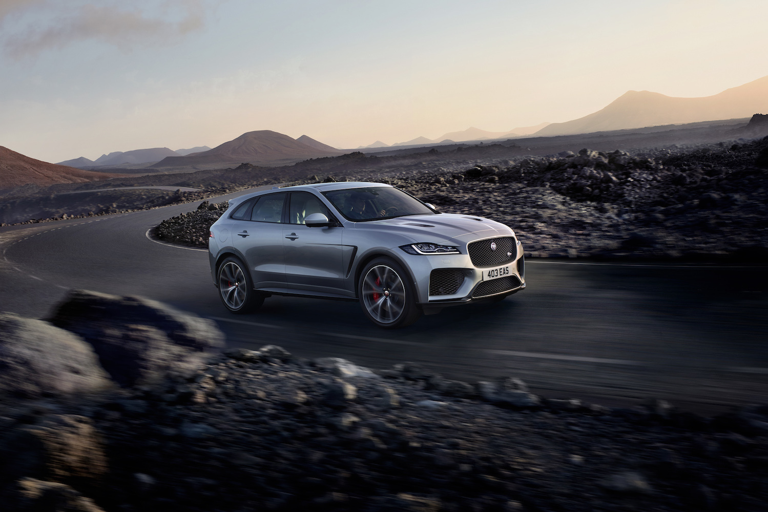 Jaguar F-Pace SVR