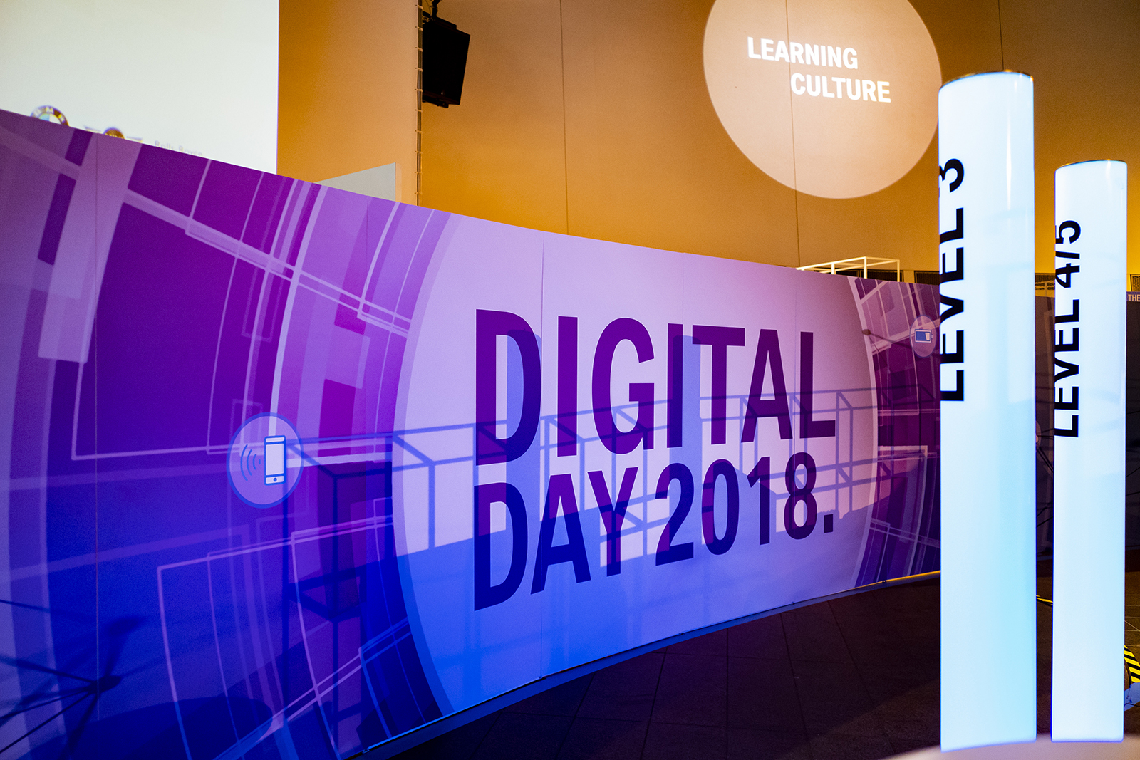 bmw hosts digital day showcasing latest tech 2018  12