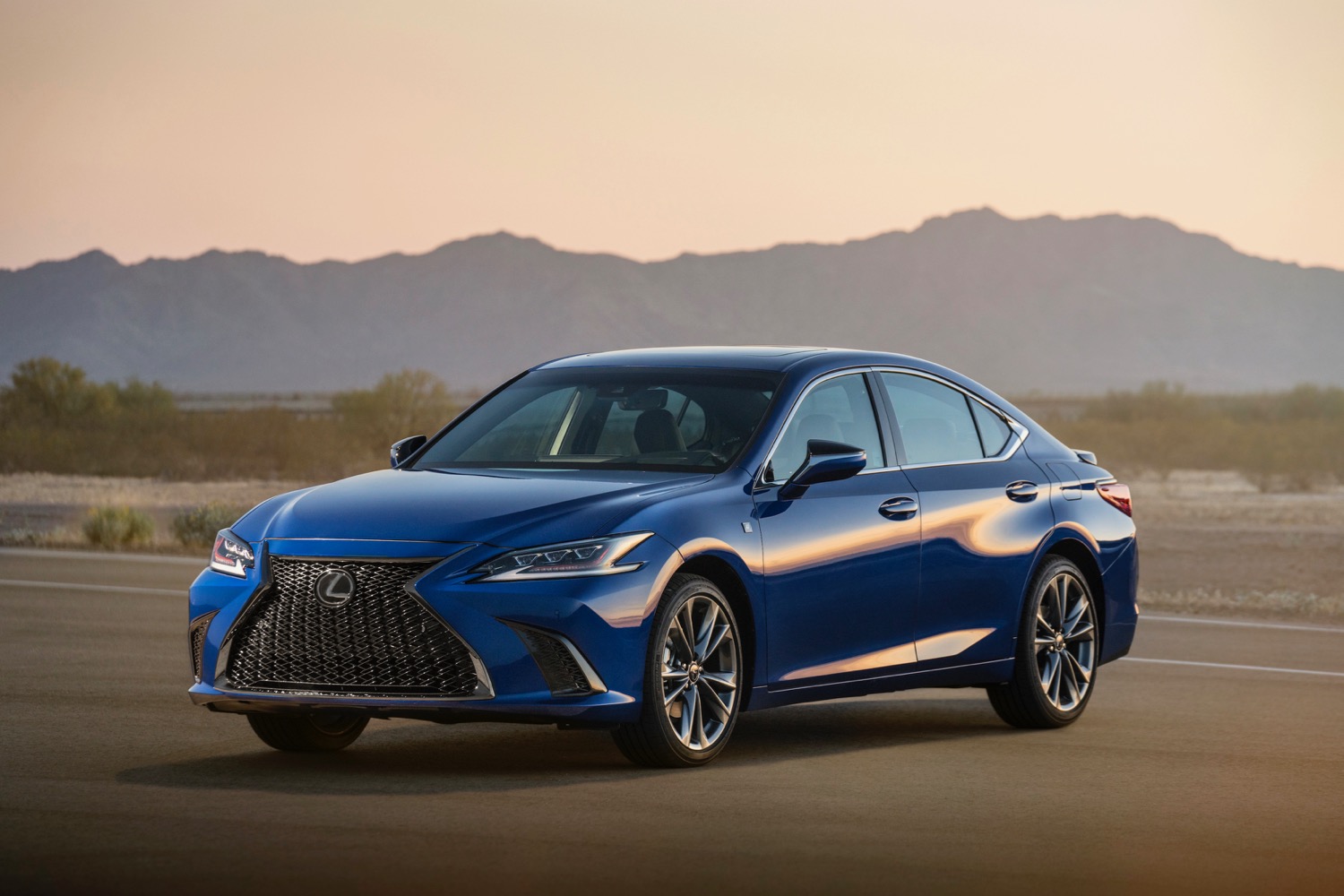 2019 Lexus ES