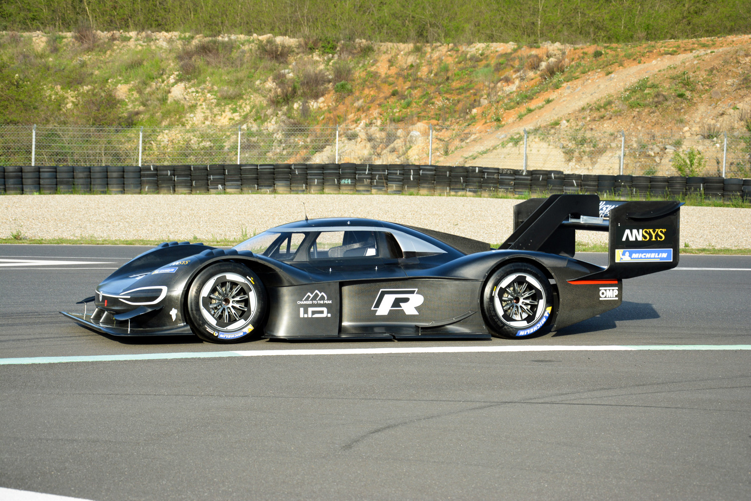 volkswagen i d r ev pikes peak rg id on track 5