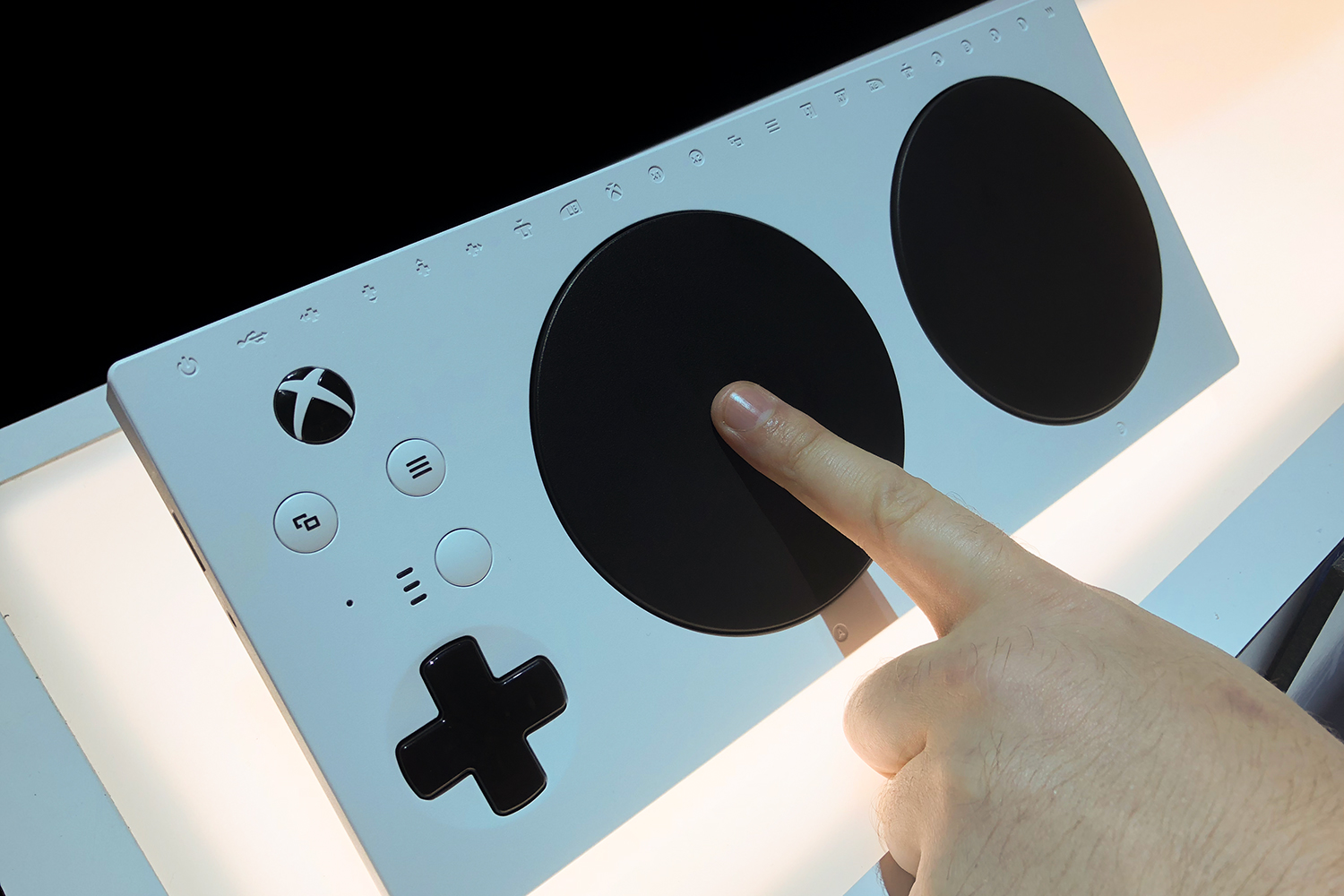 how the xbox adaptive controller will redefine inclusive gaming e3 2018 e32018 2