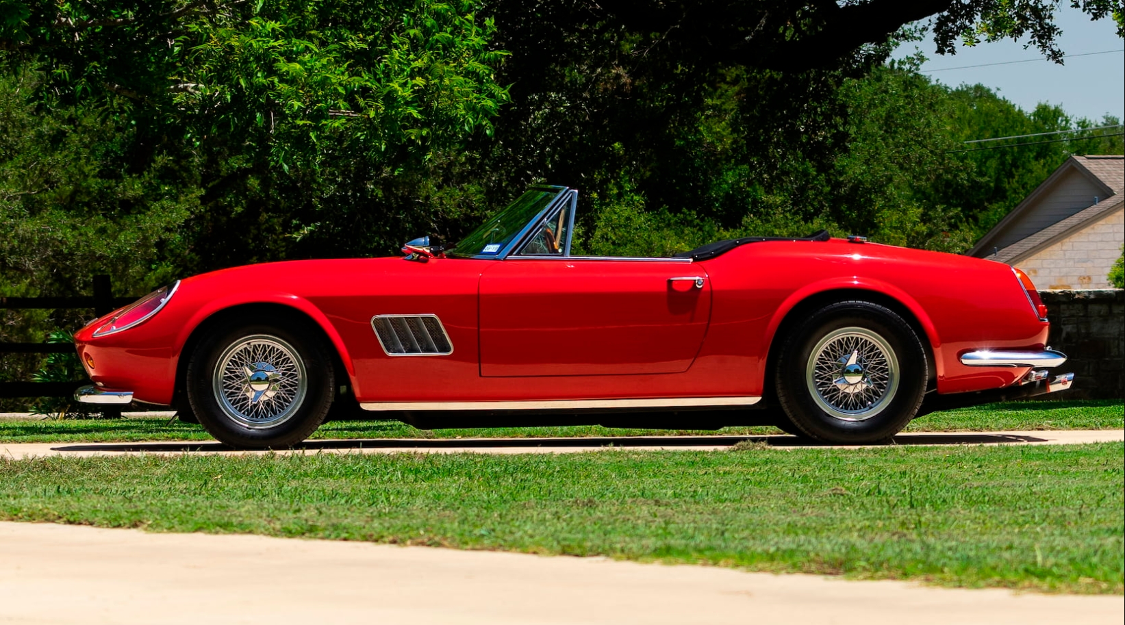 the ferrari from ferris buellers day off heads to auction block 1985 modena gt spyder california bueller s 2