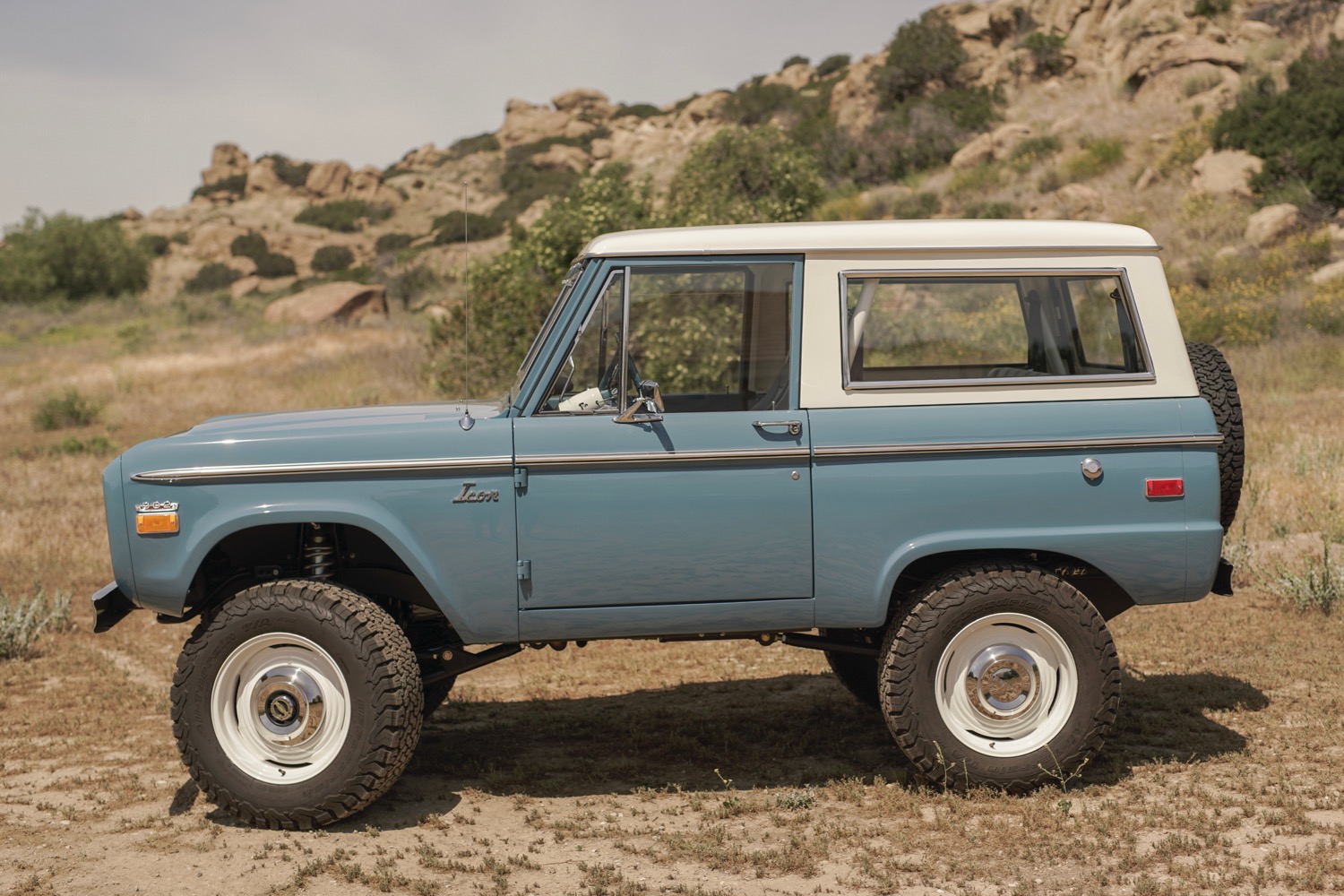 Icon Old School BR Ford Bronco