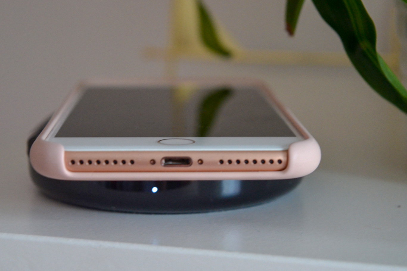 Belkin BoostUp Wireless Charging Pad profile