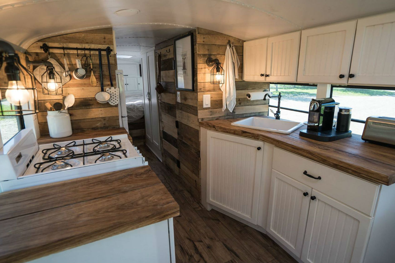 coolest bus to mobile home conversions expedtionhappinessinside2